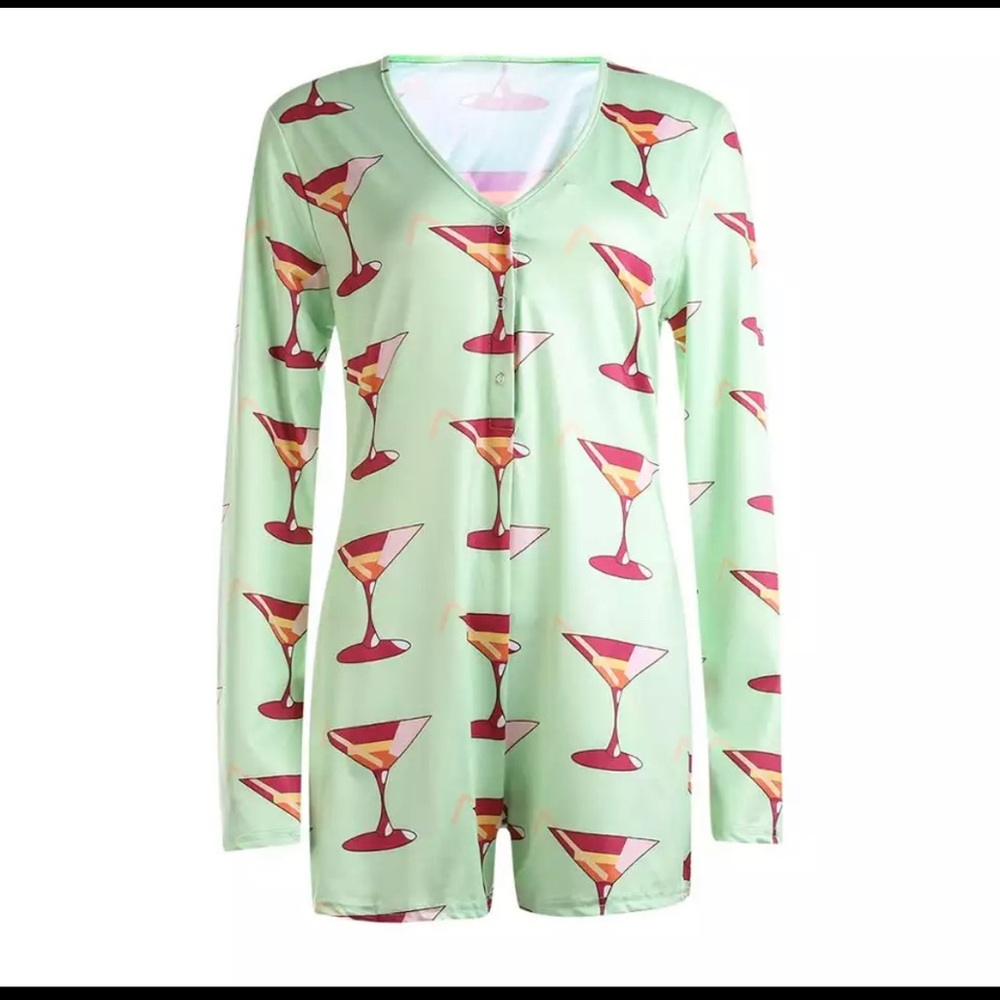 🍷 NWT Martini 🍸 Shorts 🍷Onesie Set🍸